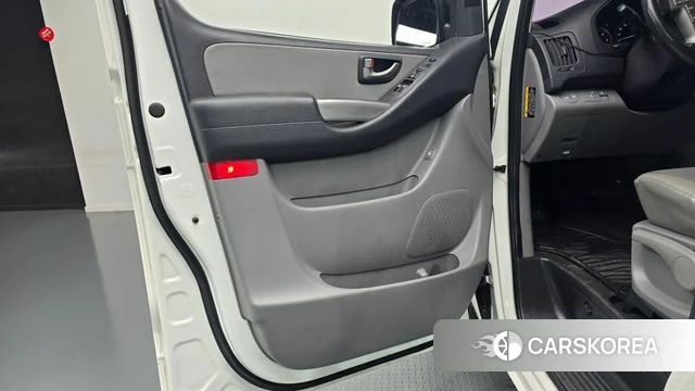 Hyundai The New Grand Starex id 4246310 из Кореи 16