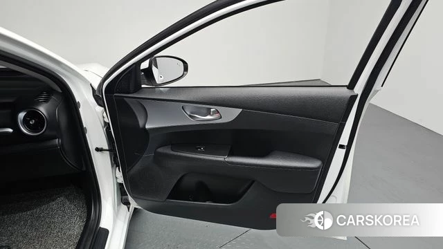 Kia The New K3 2nd generation id 4202528 из Кореи 16