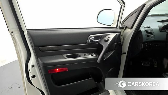 Ssangyong Korando Turismo id 4363205 из Кореи 16