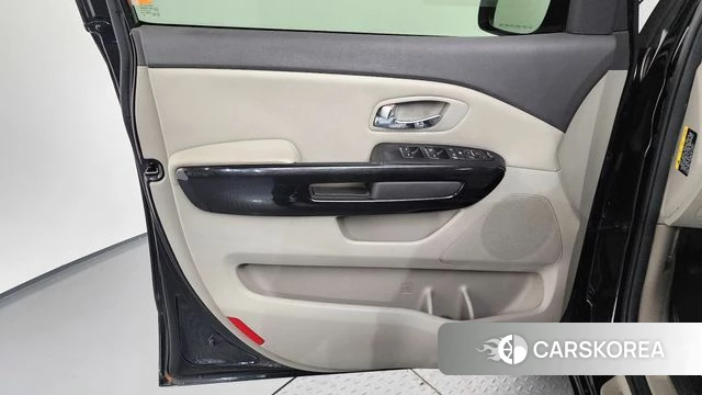 Kia All New Carnival id 4850193 из Кореи 16