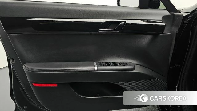 Hyundai Grandeur Hybrid (GN7) id 4540584 из Кореи 16