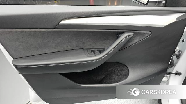 Tesla Model Y id 4863290 из Кореи 16