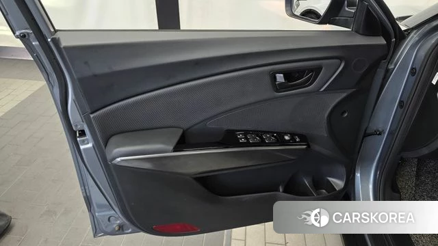 Ssangyong Berry New Tivoli id 4855792 из Кореи 16
