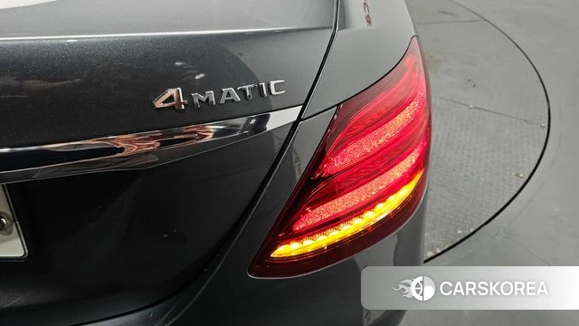 Mercedes-Benz E-Class W213 id 4536293 из Кореи 16