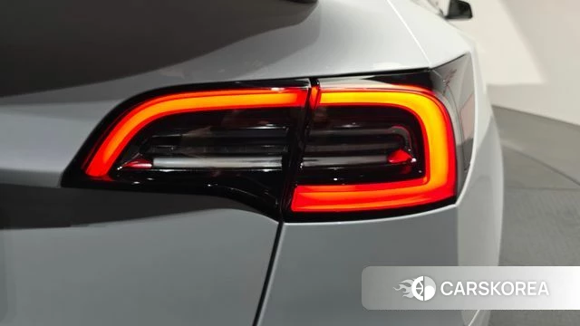 Tesla Model Y id 4488343 из Кореи 16