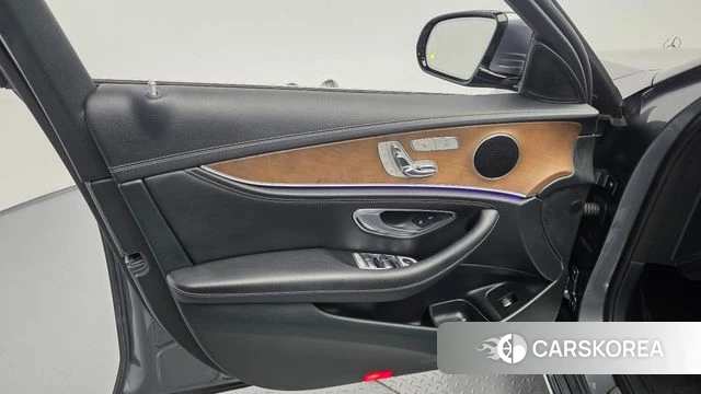Mercedes-Benz E-Class W213 id 4459538 из Кореи 16