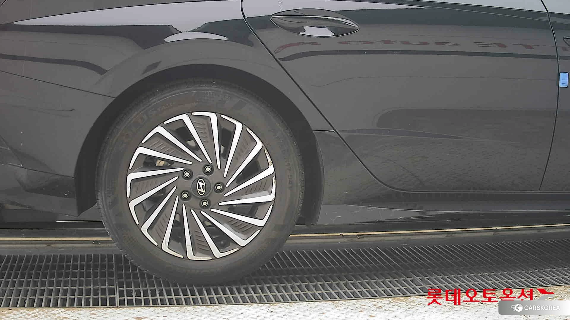 Hyundai Sonata Hybrid id 4902544 из Кореи 16