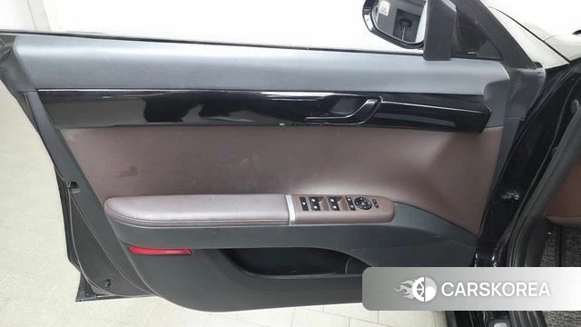 Hyundai Grandeur Hybrid (GN7) id 4292186 из Кореи 16