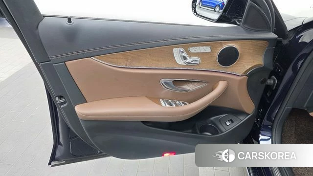 Mercedes-Benz E-Class W213 id 4764167 из Кореи 16