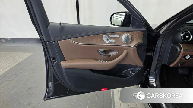 Mercedes-Benz E-Class W213 id 4429320 из Кореи 16