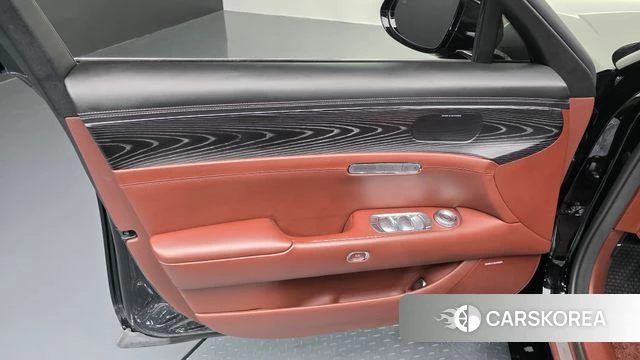 Genesis G90 (RS4) id 4585807 из Кореи 16