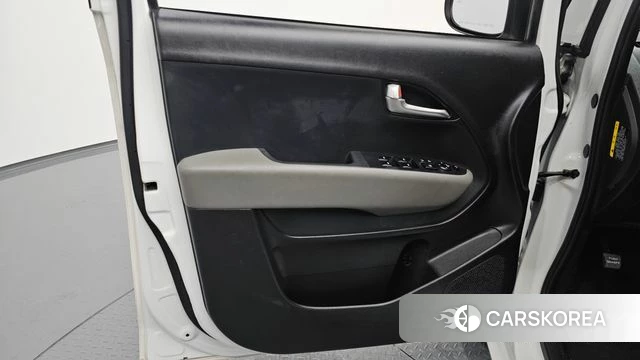 Kia The New Kia Ray id 4613434 из Кореи 16