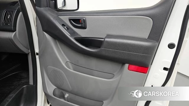 Hyundai The New Grand Starex id 4446854 из Кореи 16