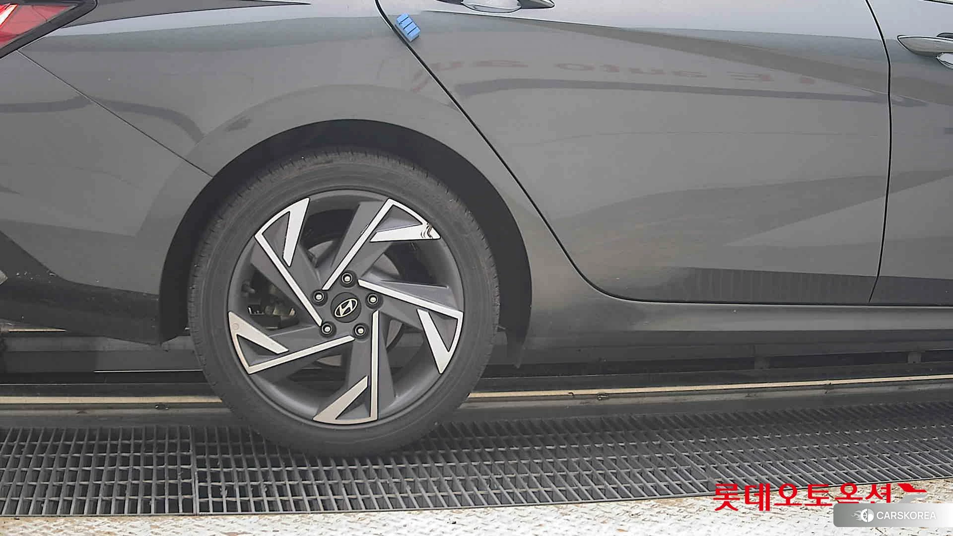 Hyundai Avante id 4902492 из Кореи 16