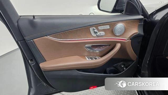 Mercedes-Benz E-Class W213 id 4780177 из Кореи 16