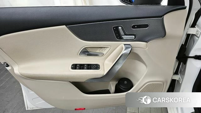 Mercedes-Benz A-Class W177 id 4410798 из Кореи 16
