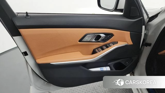 BMW 3 Series (G20) id 4618451 из Кореи 16