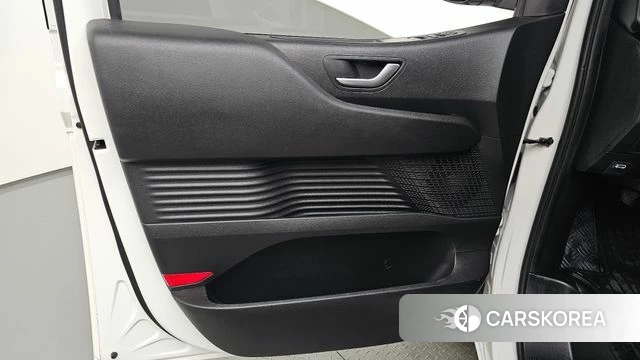 Hyundai Staria id 4696428 из Кореи 16