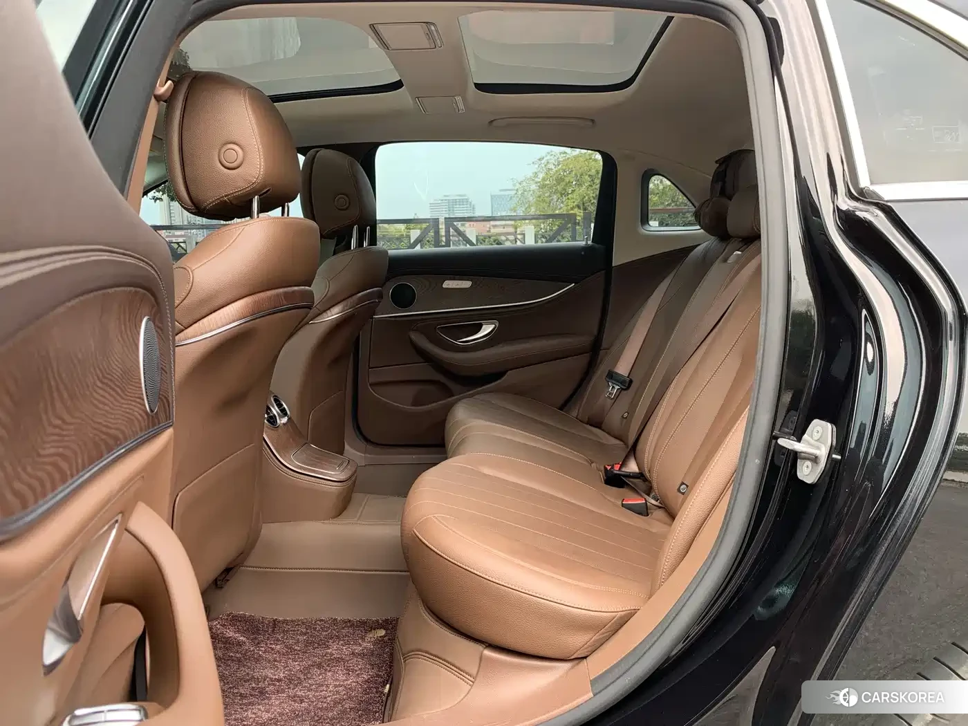 Mercedes-Benz E-Class id 4685999 из Китая 16