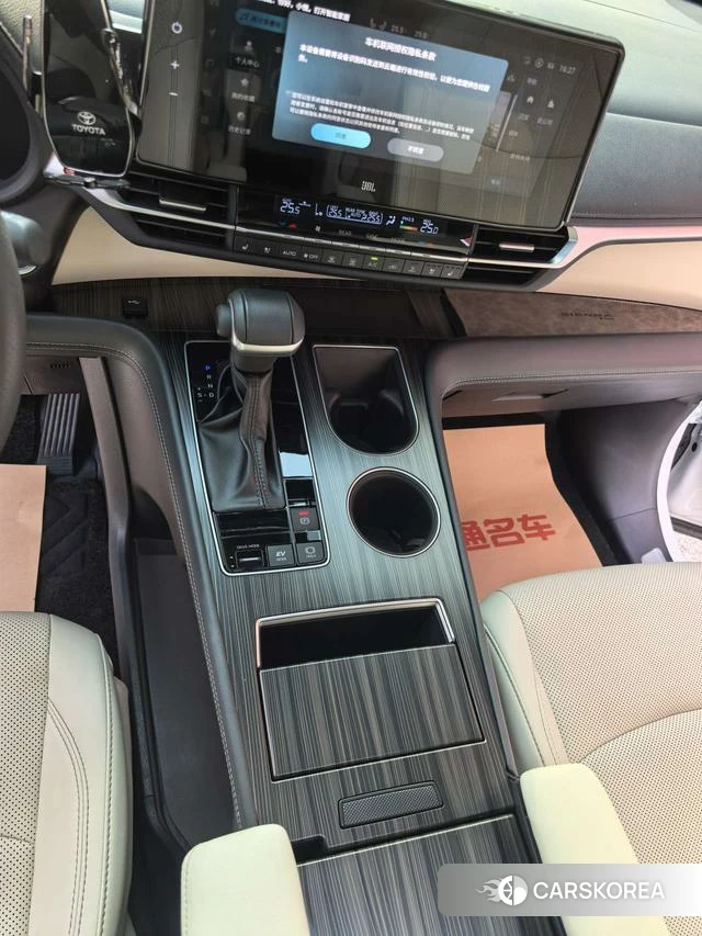 Toyota Saina id 4263624 из Китая 16