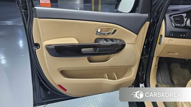 Kia The New Carnival id 4318044 из Кореи 16