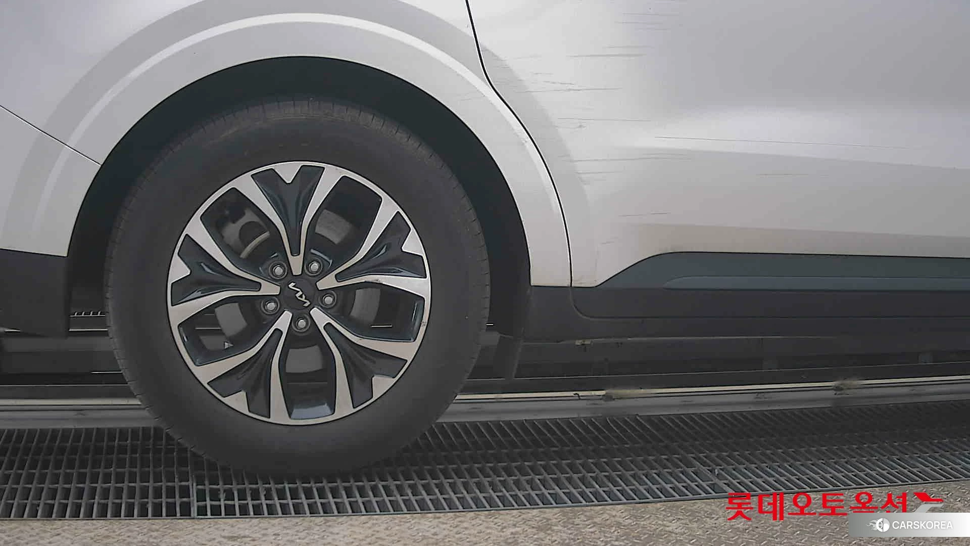 Kia Carnival id 3875747 из Кореи 16