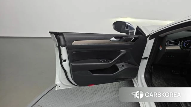 Volkswagen Arteon id 4470645 из Кореи 16