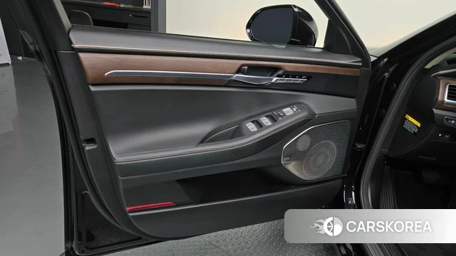 Genesis G90 id 4707707 из Кореи 16