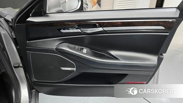 Genesis G90 id 4338573 из Кореи 16