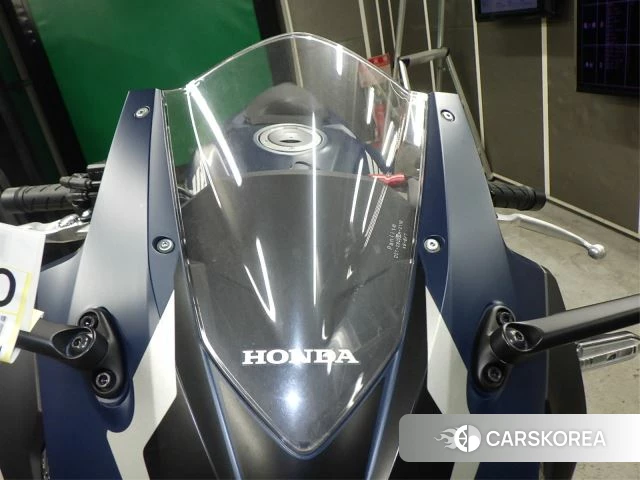 Honda CBR400R id 4184226 из Японии 16