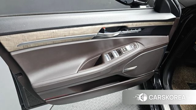 Genesis G90 id 4652070 из Кореи 16