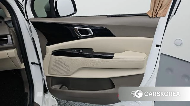 Kia Carnival 4th generation id 4322625 из Кореи 16