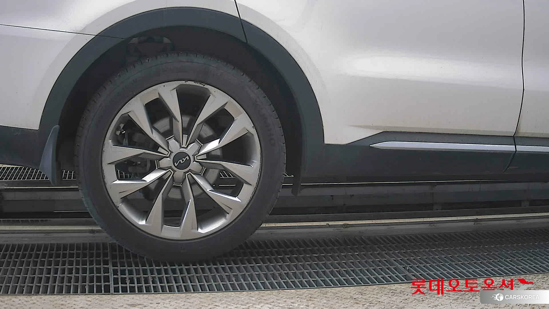 Kia Sorento id 4296896 из Кореи 16