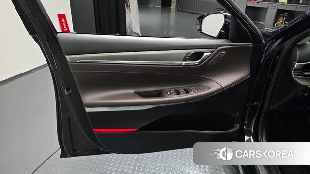 Hyundai The New Grandeur IG Hybrid id 4614577 из Кореи 16