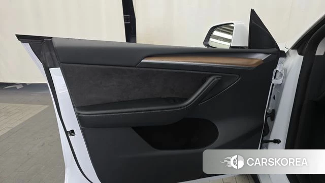 Tesla Model Y id 4735101 из Кореи 16
