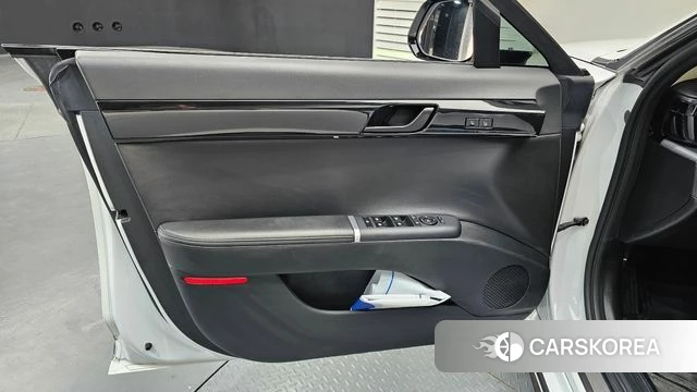 Hyundai Grandeur (GN7) id 4360872 из Кореи 16