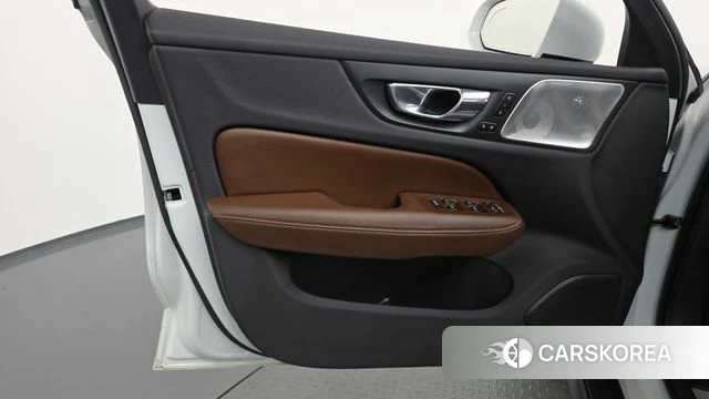 Volvo V60 Cross-Country 2nd Generation id 4529812 из Кореи 16