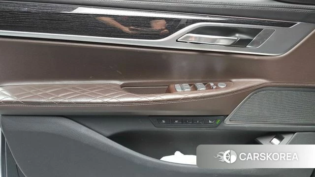 BMW 7 Series (G11) id 4410759 из Кореи 16