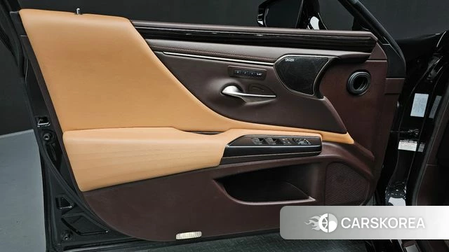 Lexus ES300h 7th generation id 4377278 из Кореи 16