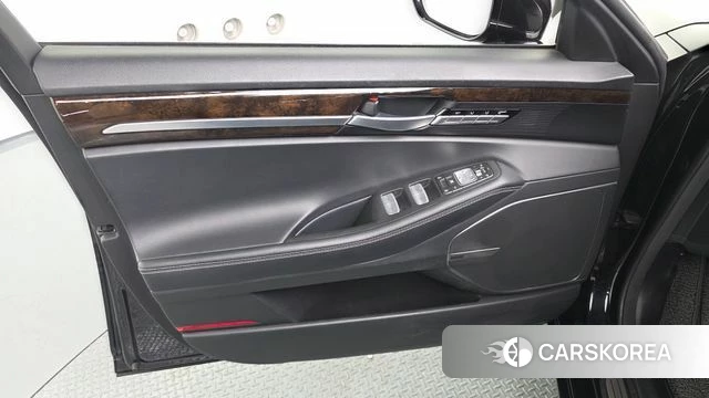 Genesis G90 id 4310211 из Кореи 16