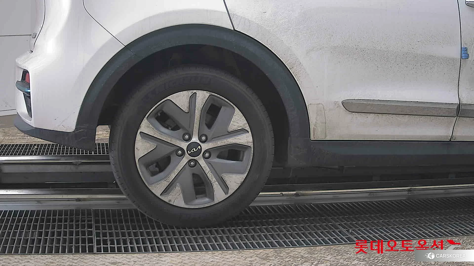 Kia Niro EV id 3888421 из Кореи 16