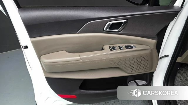 Kia The New Carnival 4th Generation id 4432725 из Кореи 16