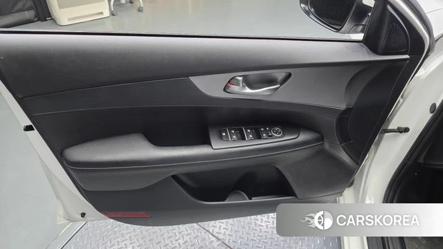 Kia Come New K3 id 4283588 из Кореи 16