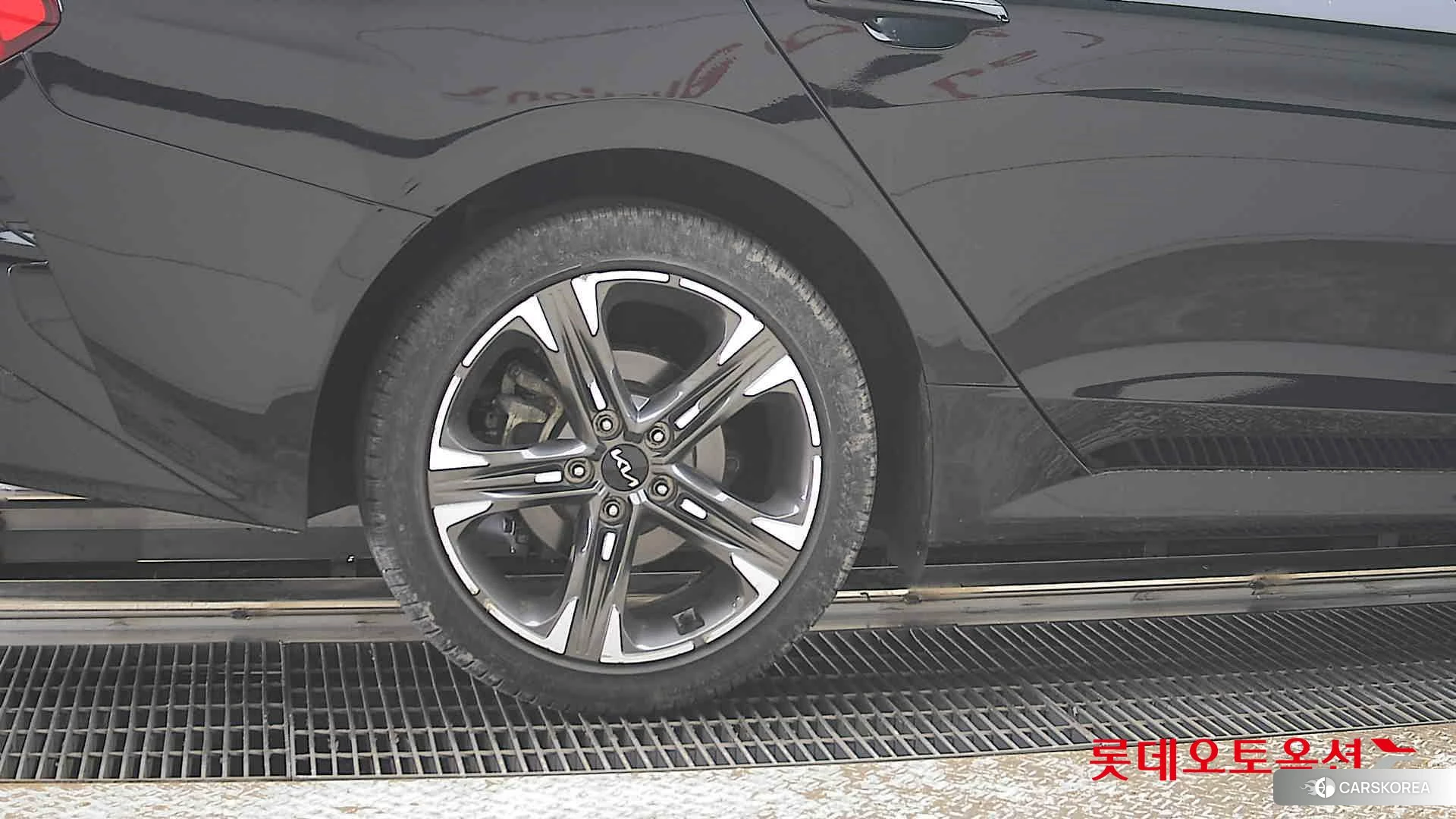 Kia K5 id 3882125 из Кореи 16