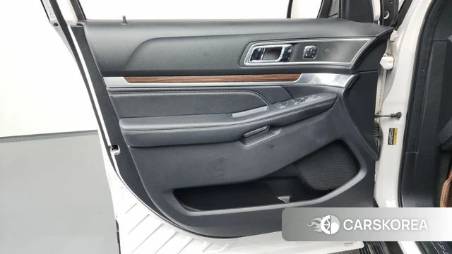 Ford Explorer id 4543685 из Кореи 16