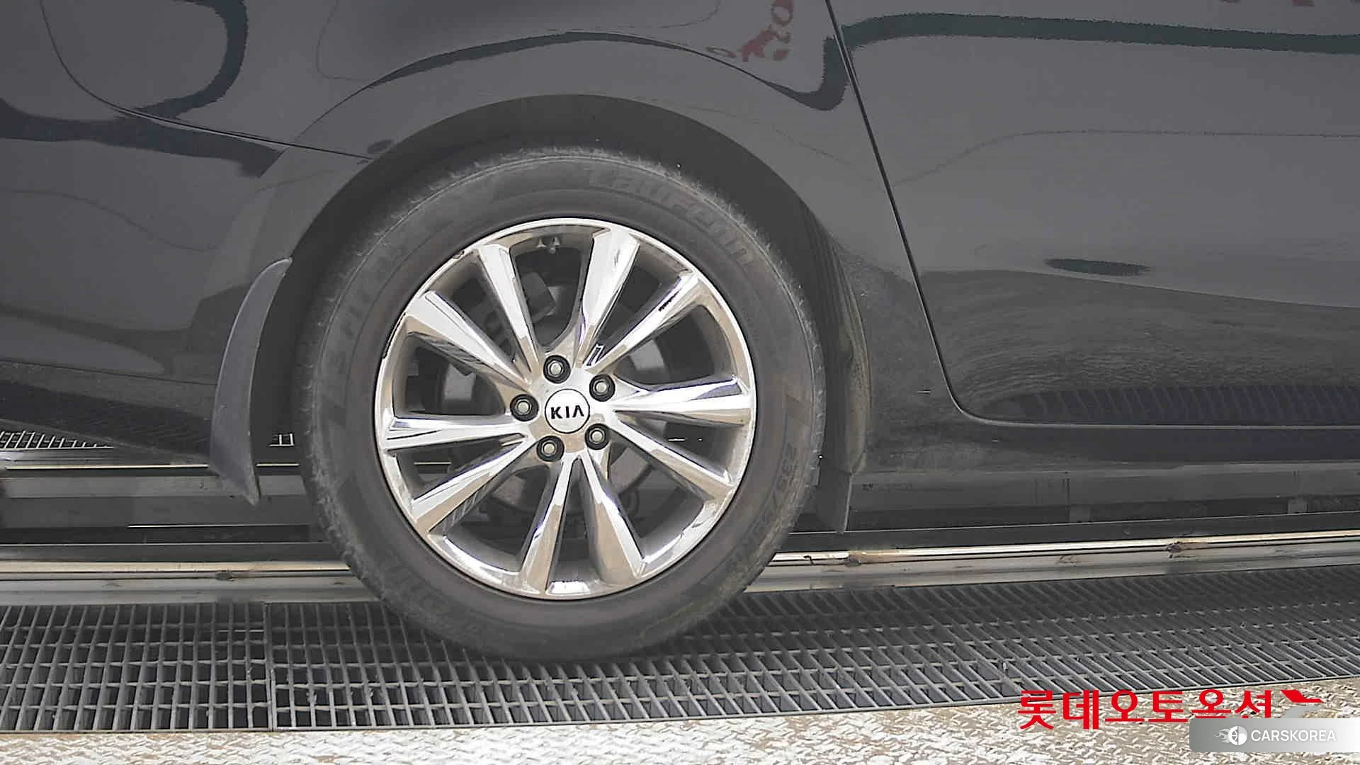 Kia Carnival id 3882157 из Кореи 16