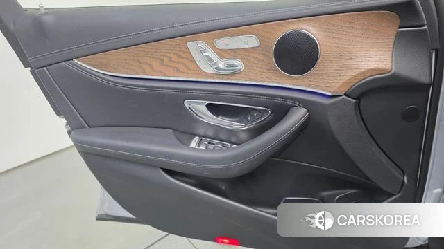 Mercedes-Benz E-Class W213 id 4465605 из Кореи 16