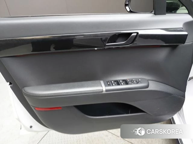 Hyundai Grandeur (GN7) id 4725864 из Кореи 16