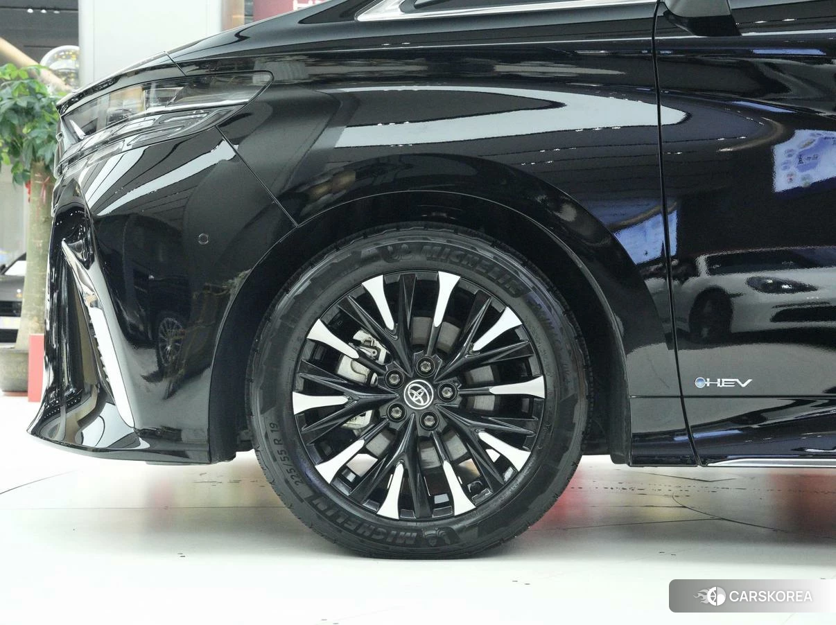 Toyota Elfa id 4486403 из Китая 16