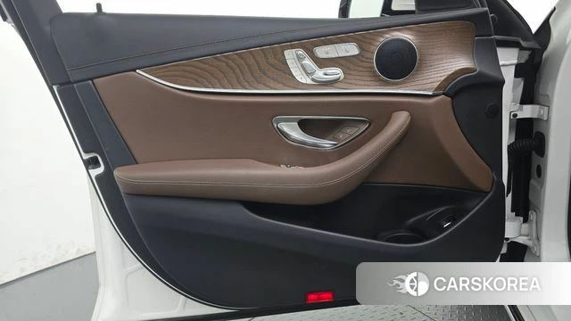 Mercedes-Benz E-Class W213 id 4910946 из Кореи 16